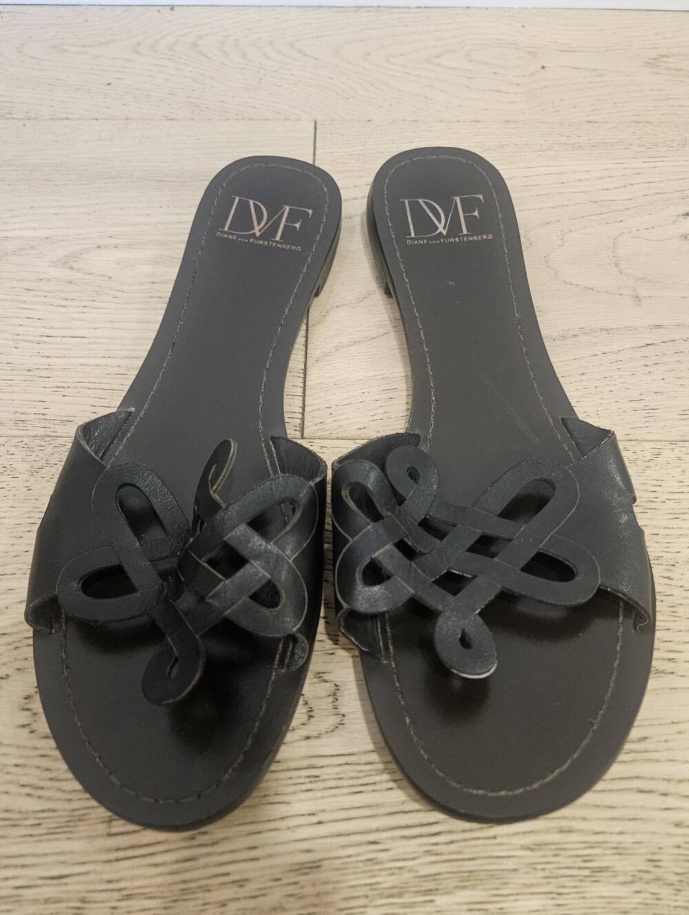 Diane von Furstenberg (DVF) Black Leather Flat Slide Sandals Size 9.5